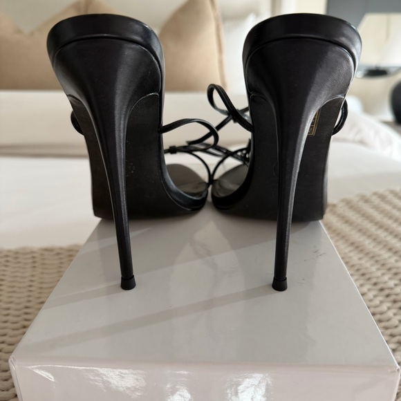 The Andx Sandal in Nero FEMME LA - Picture 7 of 11